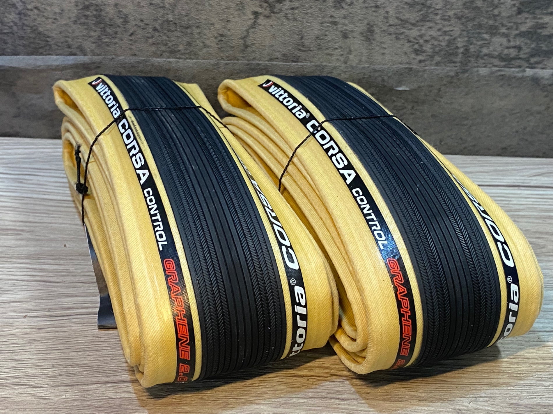 JP031 ヴィットリア vittoria コルサコントロール CORSA CONTROL G2.0