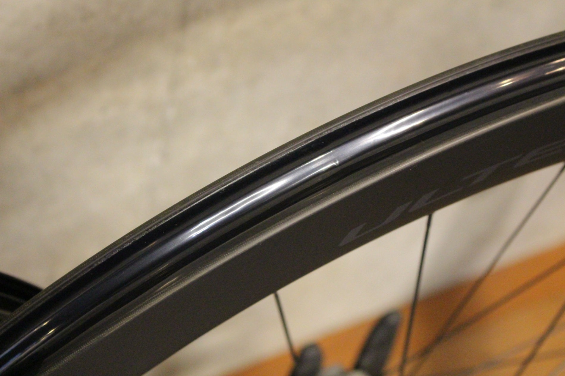シマノ SHIMANO アルテグラ ULTEGRA WH-R8170-C60-TL カーボン