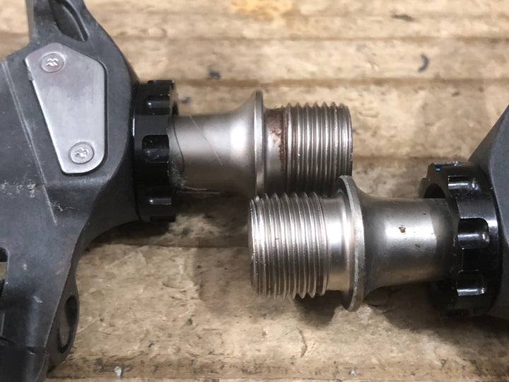 JT951 シマノ SHIMANO 105 PD-R7000 ビンディングペダル SPD-SL ※錆有り