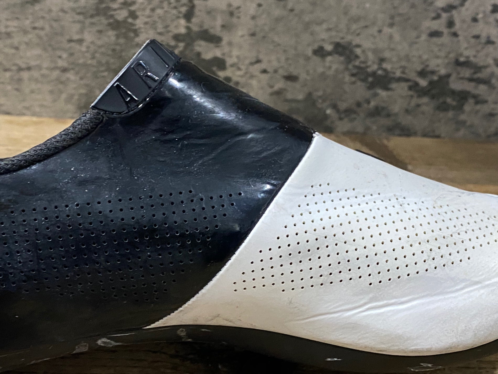 KL836 フィジーク fizik ARIA R3 SHOES ビンディングシューズ 3穴 BOA