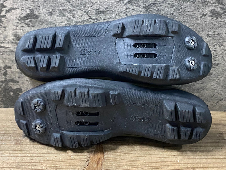 KH793 フィジーク fizik TERRA ATLAS ビンディングシューズ カーキ EU42 SPD