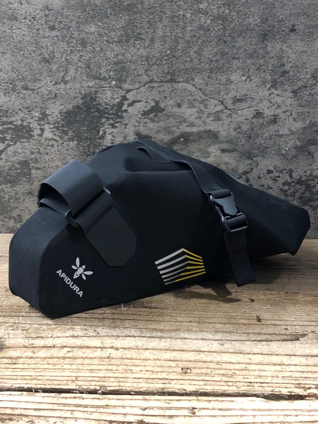 KM759 アピデュラ APIDURA RACING SADDLE BAG サドルバッグ 黒 5L