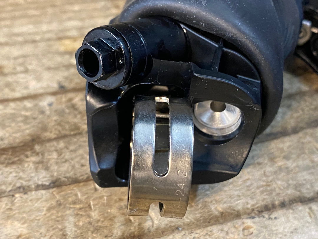 KA276 シマノ SHIMANO 105 ST-R7170 STIレバー 2x12S Di2 電動 油圧 セット