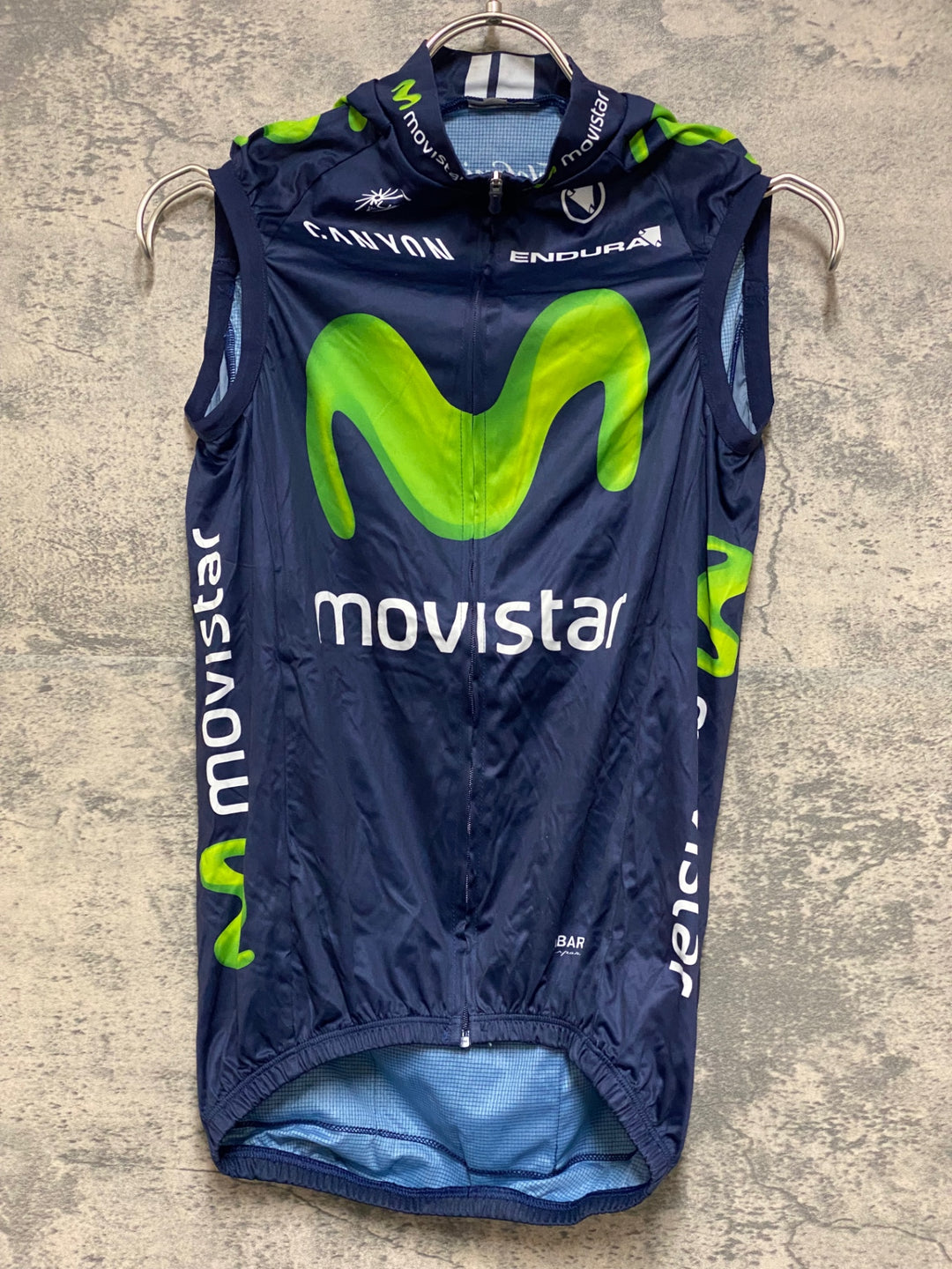 JS488 エンデュラ ENDURA ジレ サイクルベスト 濃紺 サイズ不明 movistar ※タグ切れ