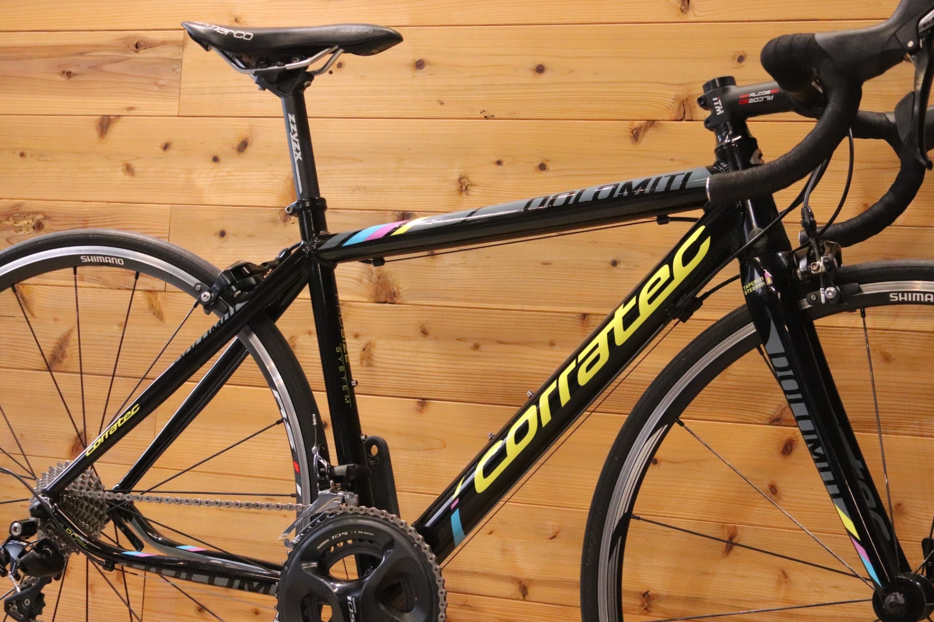 コラテック CORRATEC ドロミテ DOLOMITI 2015モデル 46サイズ シマノ