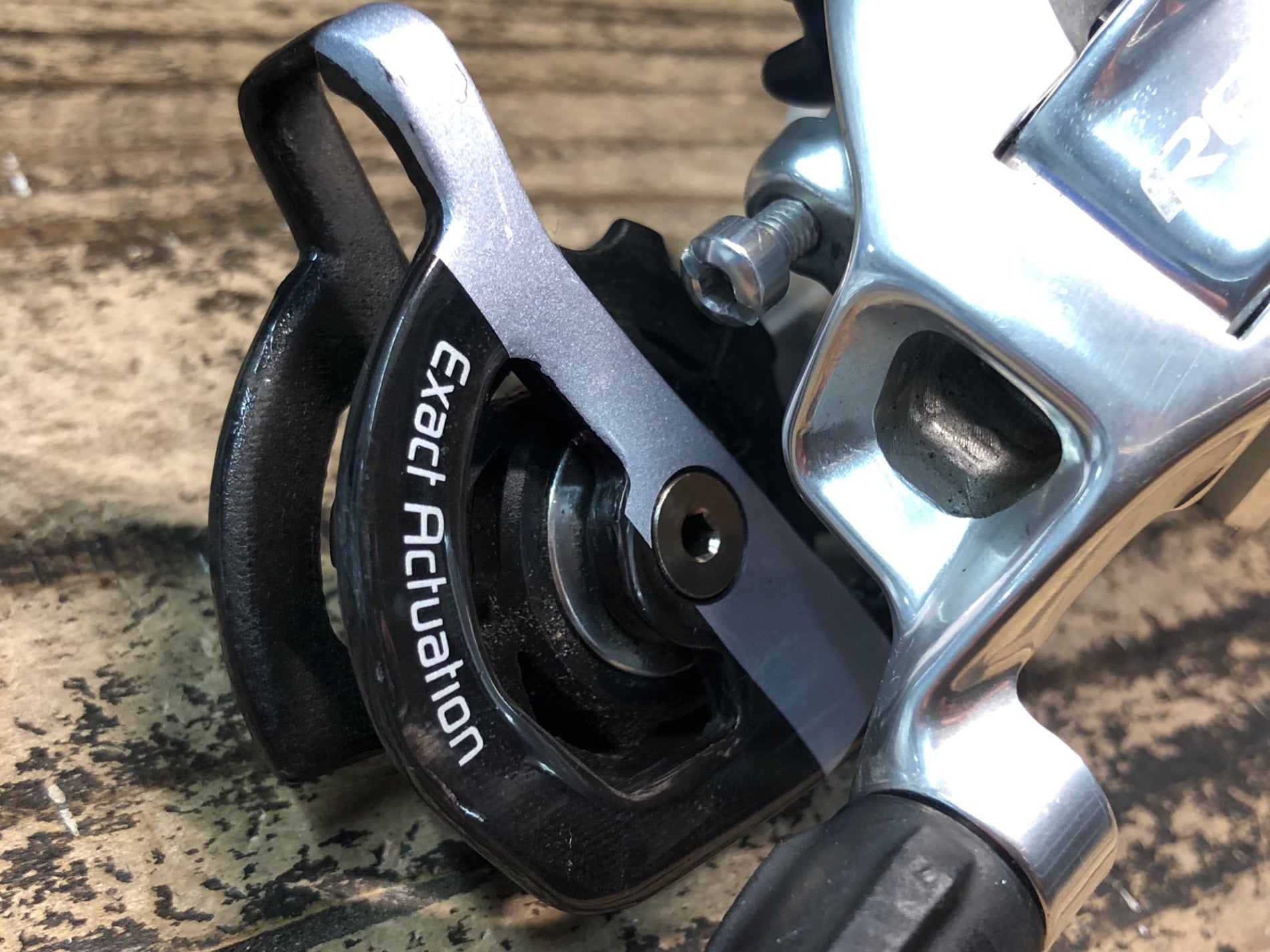 JN042 スラム SRAM レッド RED リアディレイラー 10S シルバー