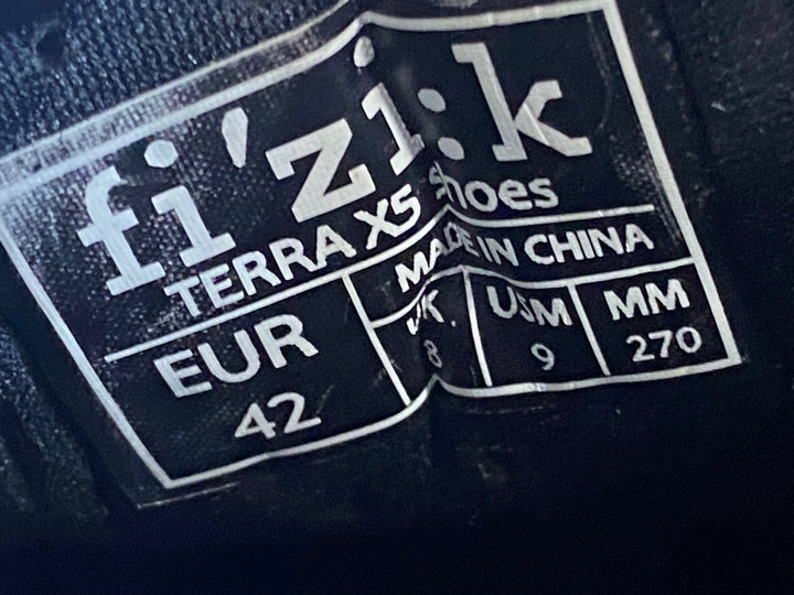 JP060 フィジーク FIZIK TERRA XS ビンディングシューズ SPD EU42 カーキ ※ソール傷