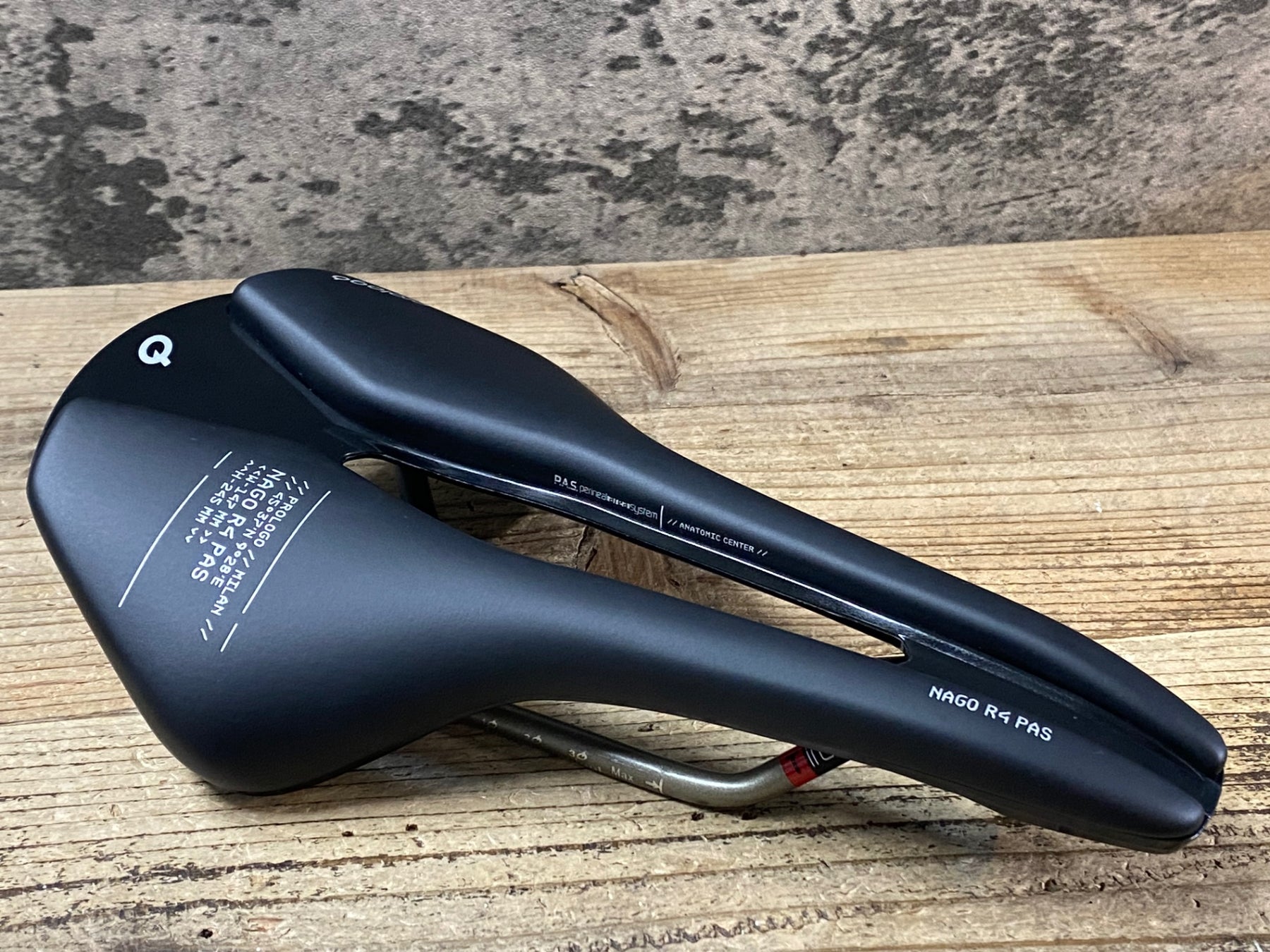 KB022 プロロゴ prologo NAGO R4 PAS サドル 黒 147mm TinoX – BICI