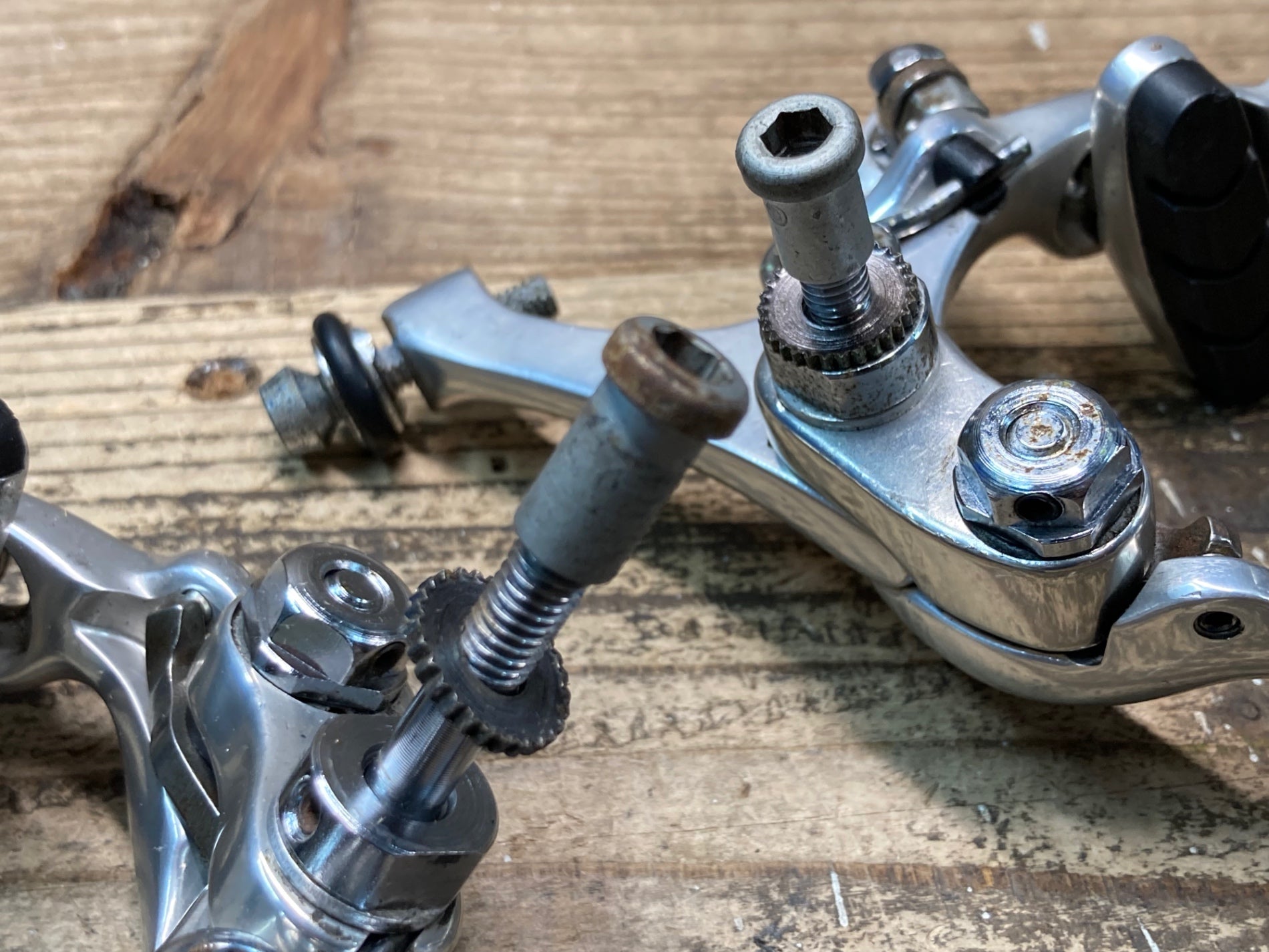 カンパニョーロ（Campagnolo）レコード ブレーキBR-04RE前後 中古