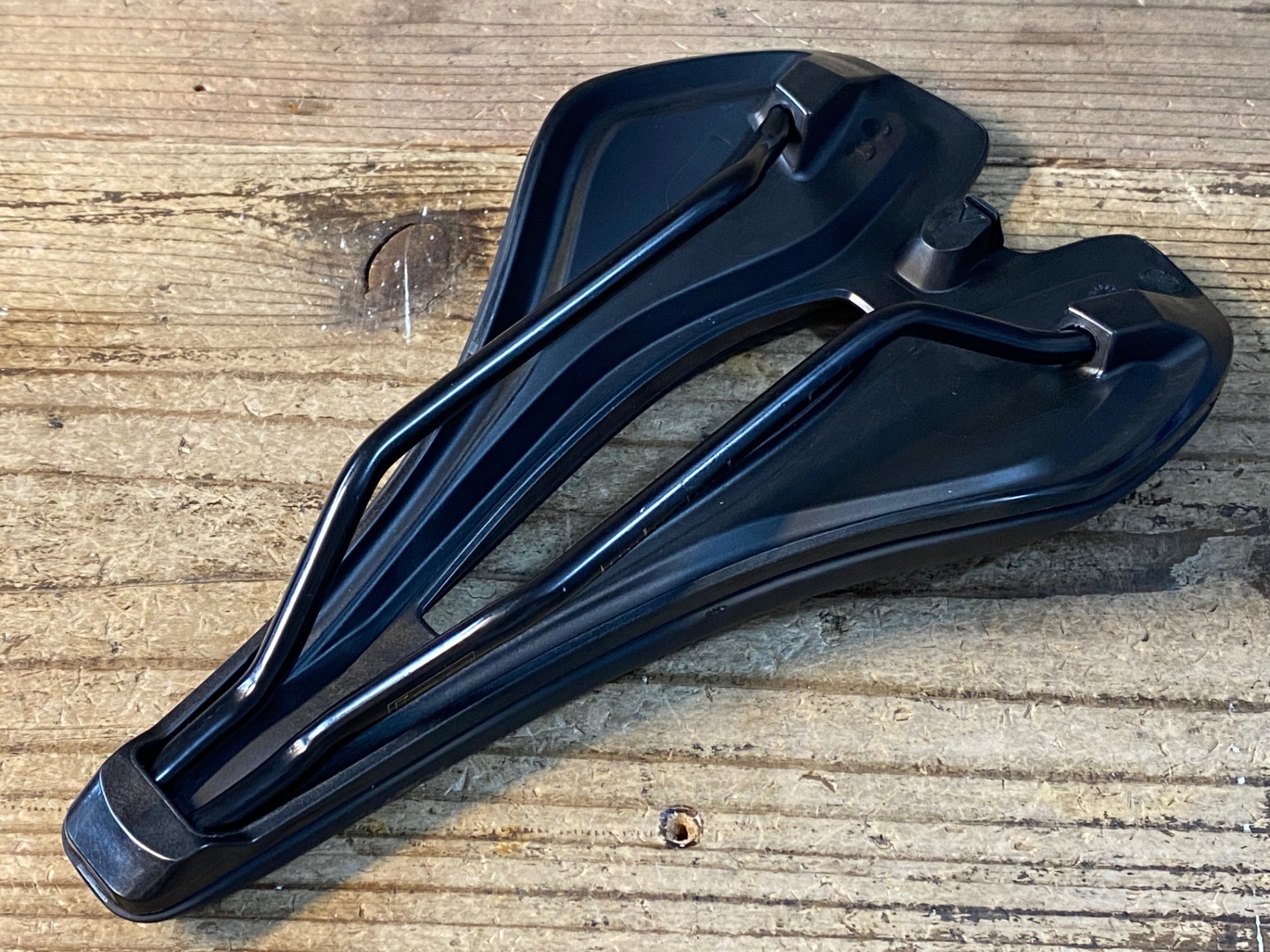 JX811 ジャイアント GIANT FLEET SL サドル 黒 SSTレール 140mm – BICI