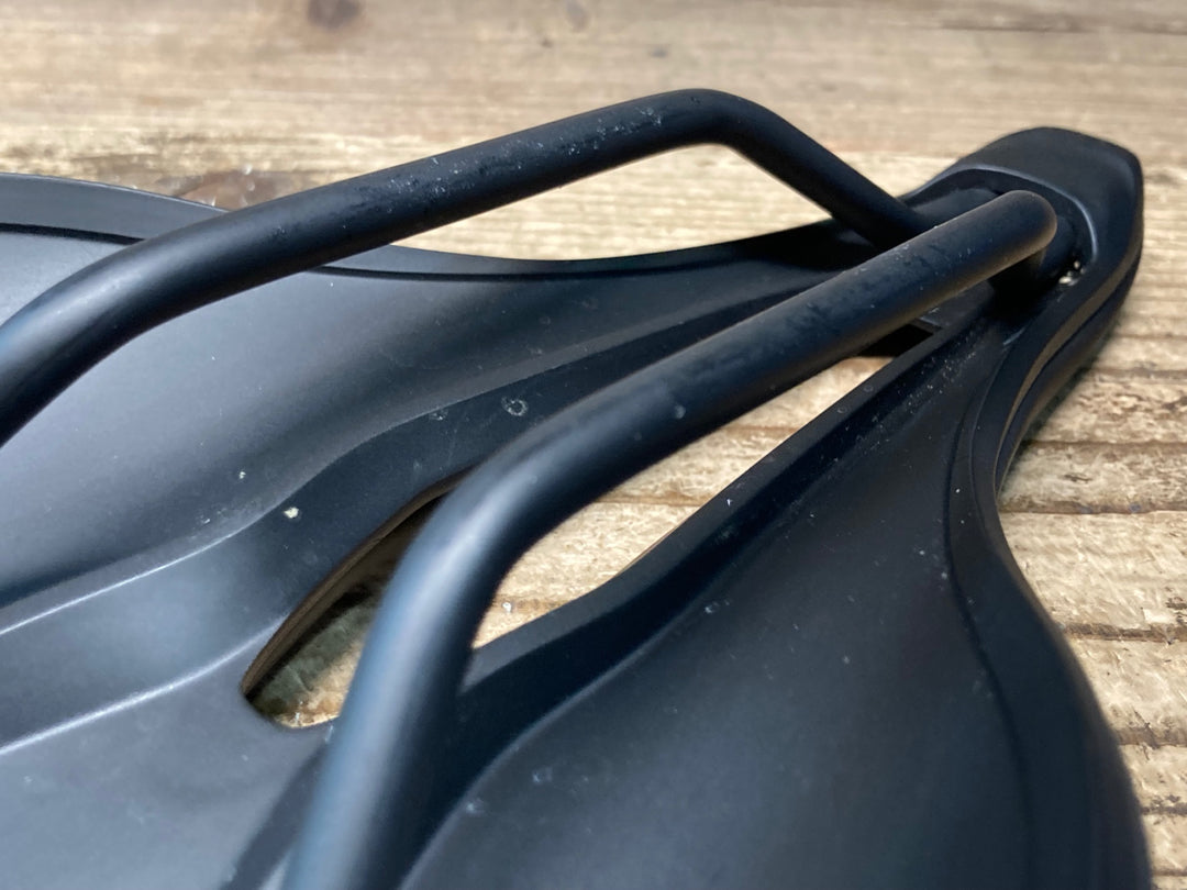 JM387 スペシャライズド SPECIALIZED POWER EXPERT MIRROR サドル 黒 143mm Hollow Ti レール