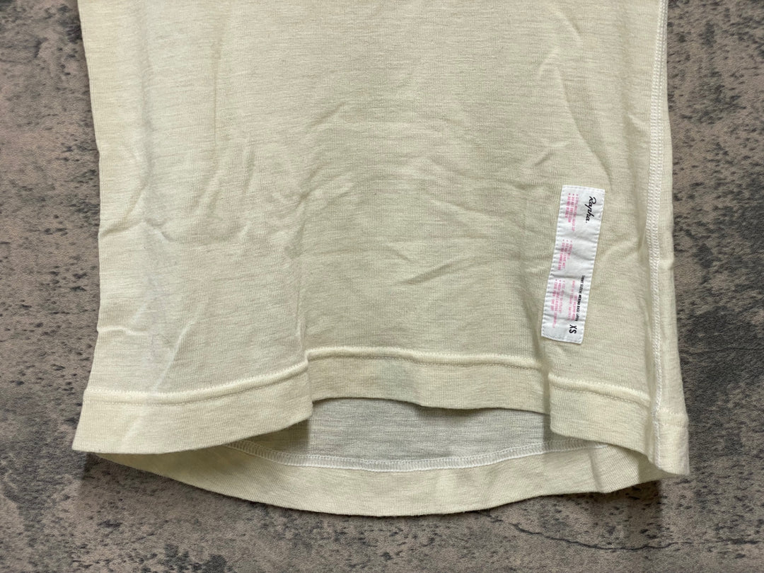 KI012 ラファ Rapha SHORT SLEEVE MERINO BASE LAYER 半袖 ベースレイヤー ベージュ XS