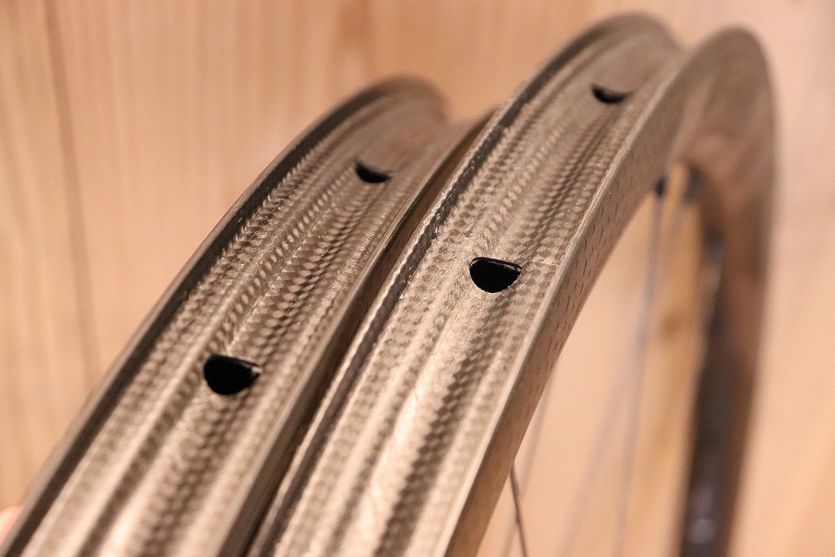 ジップ ZIPP 303 FIRECREST TUBELESS DISC カーボン チューブレス
