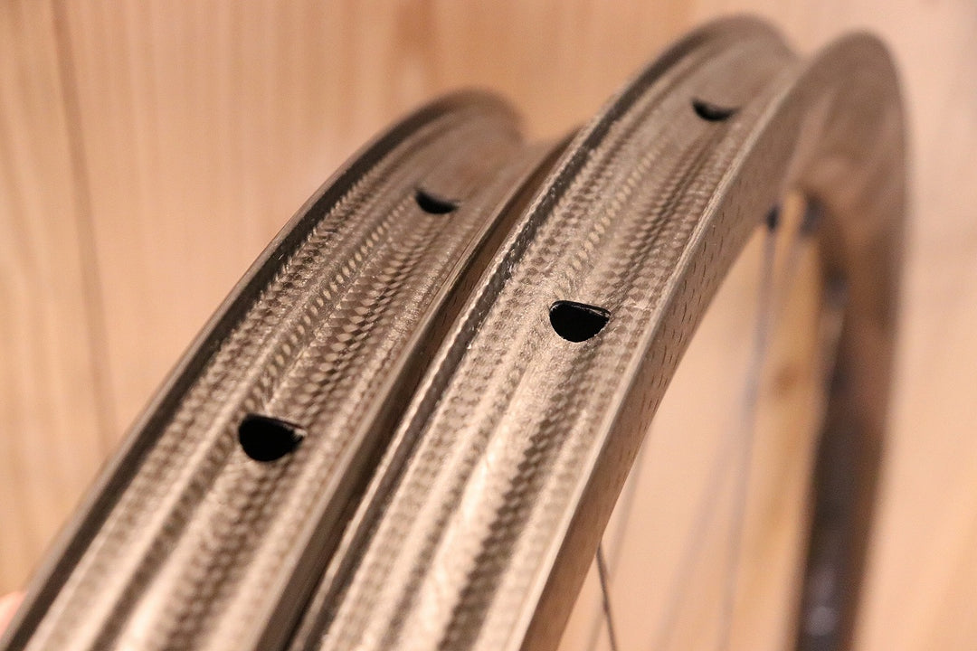 ジップ ZIPP 303 FIRECREST TUBELESS DISC カーボン チューブレスレディ ホイールセット シマノ 11S/12S フックレス 【芦屋店】