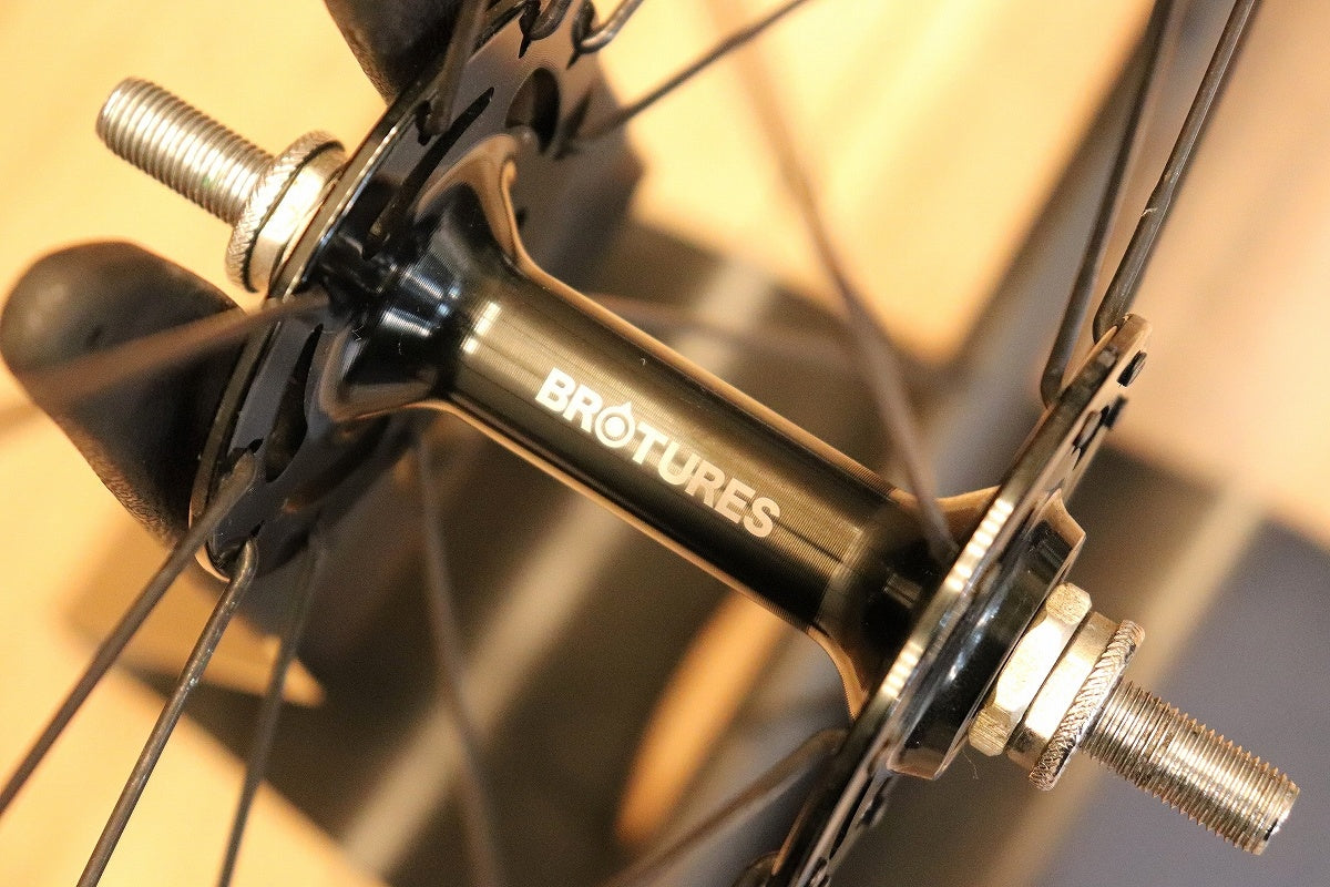 ブローチャーズ BROTURES シュレッド SHRED 88 カーボン クリンチャー