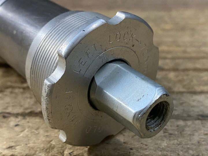 KK653 カンパニョーロ CAMPAGNOLO AC-H ボトムブラケット ITA スクエアテーパー 軸長111MM BB00-AH11IT