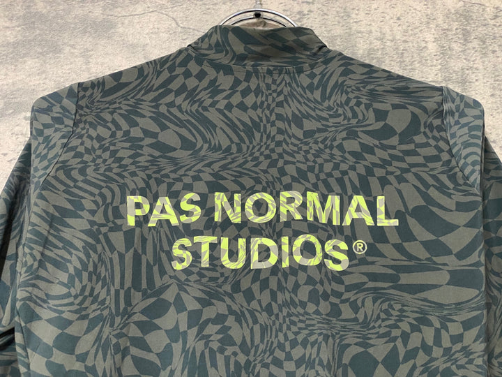 KJ293 パスノーマルスタジオ PAS NORMAL STUDIOS Essential Jersey 半袖 サイクルジャージ 深緑 総柄 M