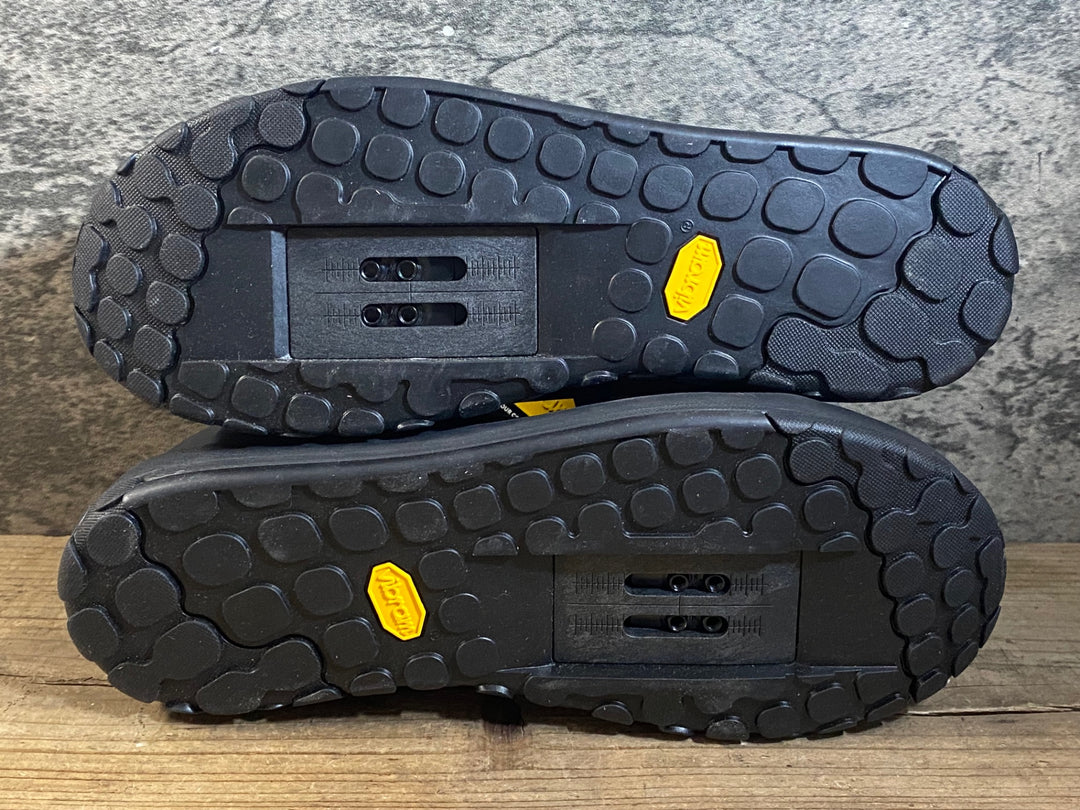JP059 フィジーク FIZIK GRAVITA VERSOR ビンディングシューズ SPD EU43 黒