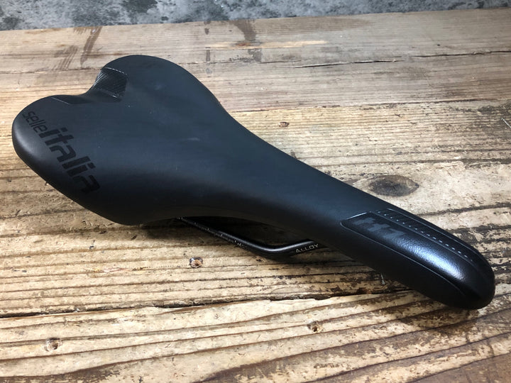 KI146 セライタリア selle italia X1 サドル 黒 FEC ALLOYレール