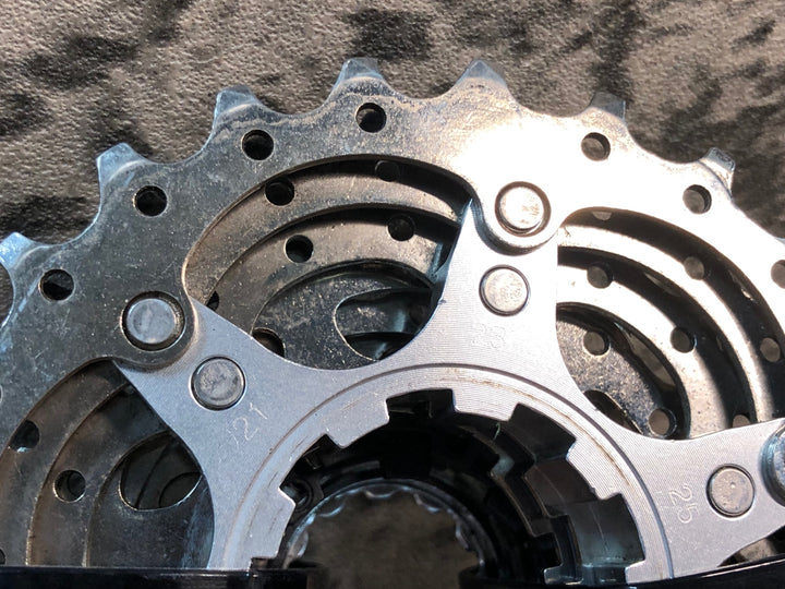 HE605 シマノ SHIMANO 105 CS-5700 スプロケット 12-25T 10s