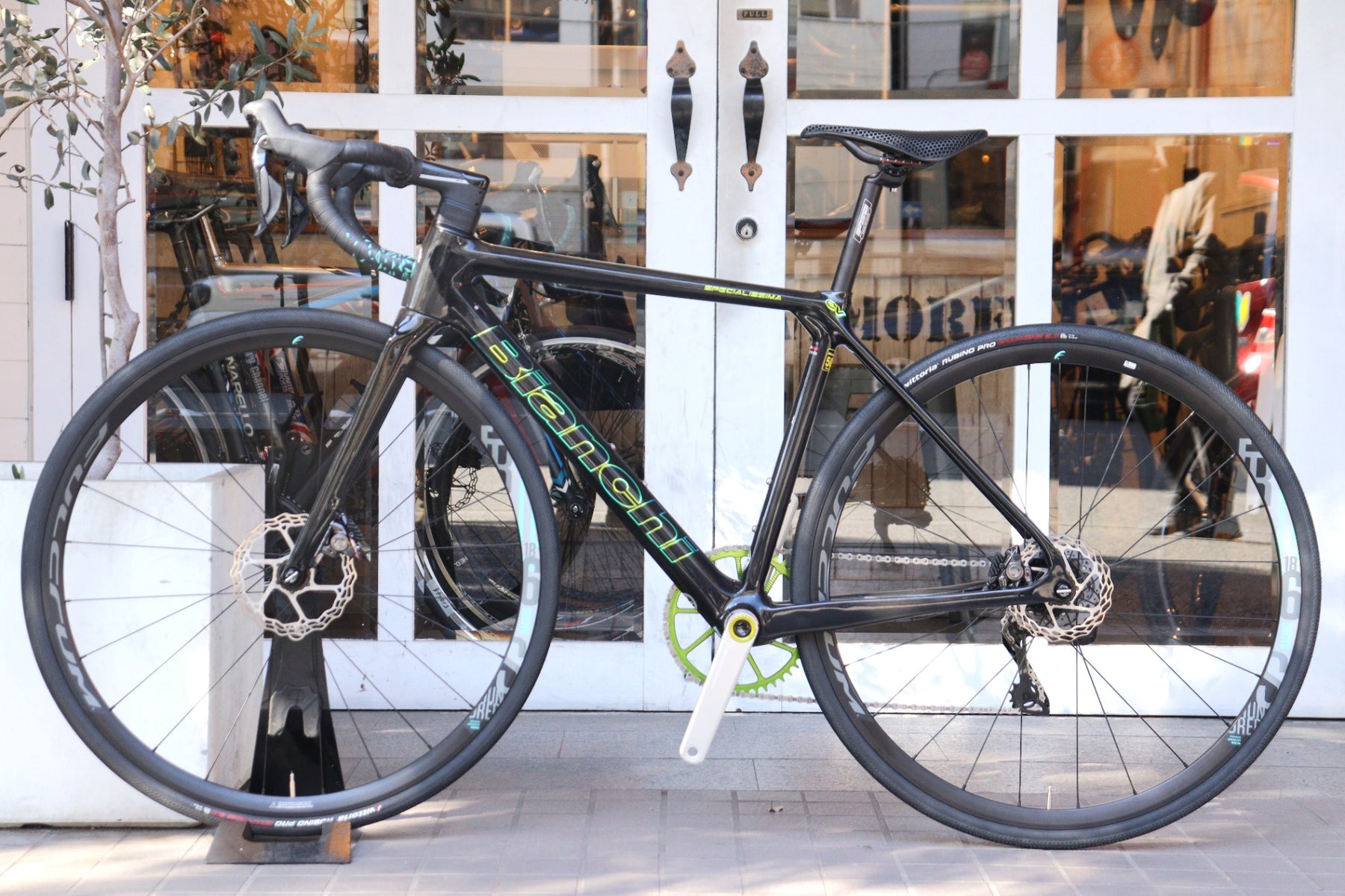 Bianchi Specialissima 2022（Ultegra）ハイエンドモデル　極美品／譲渡証明書あり Bianchi Specialissima 2022（Ultegra）ハイエンドモデル 極美品／譲渡
