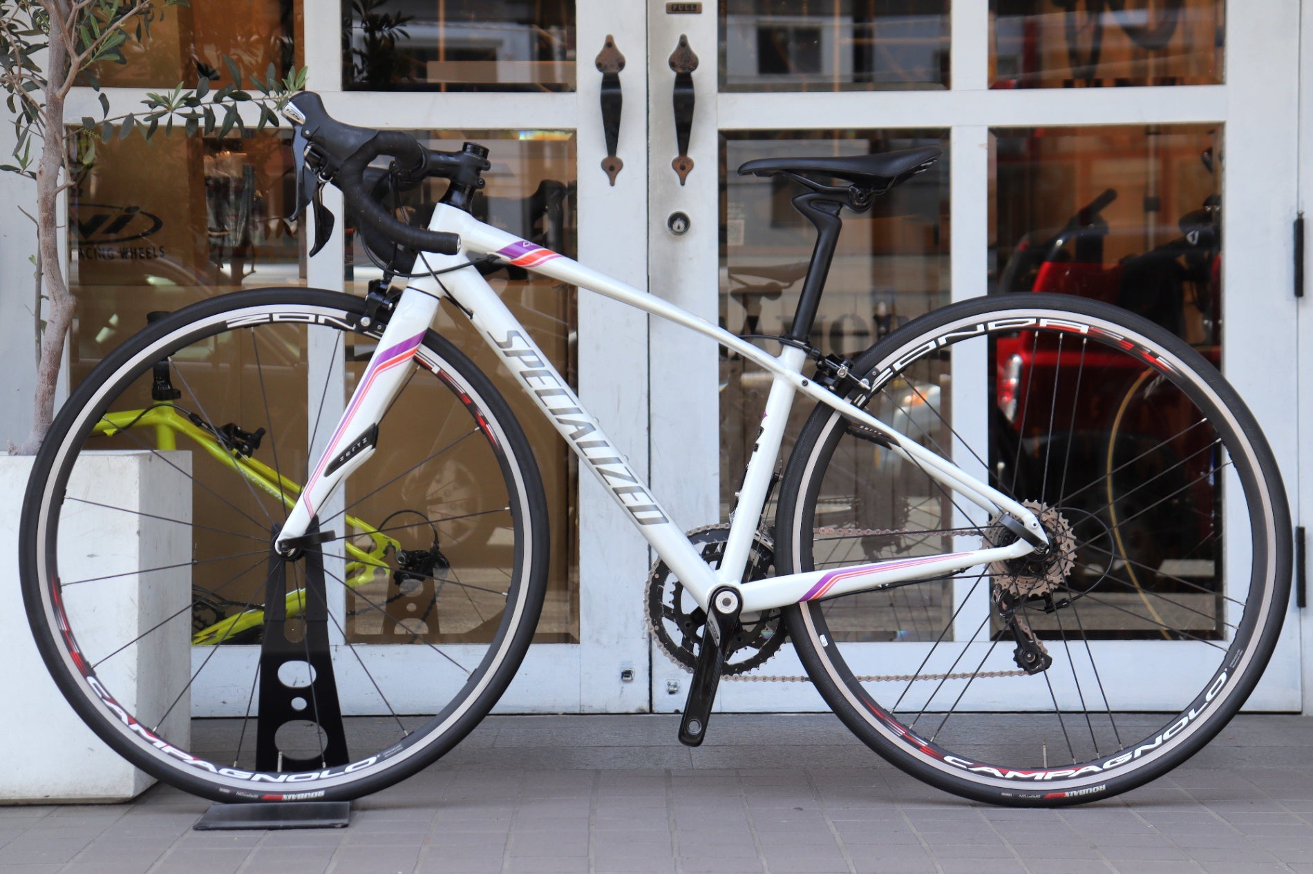 SPECIALIZED DOLCE 2016年モデル 新品部品多数 大阪引取り スペシャライズド SPECIALIZED ドルチェ DOLCE COMP 2016モデル 44