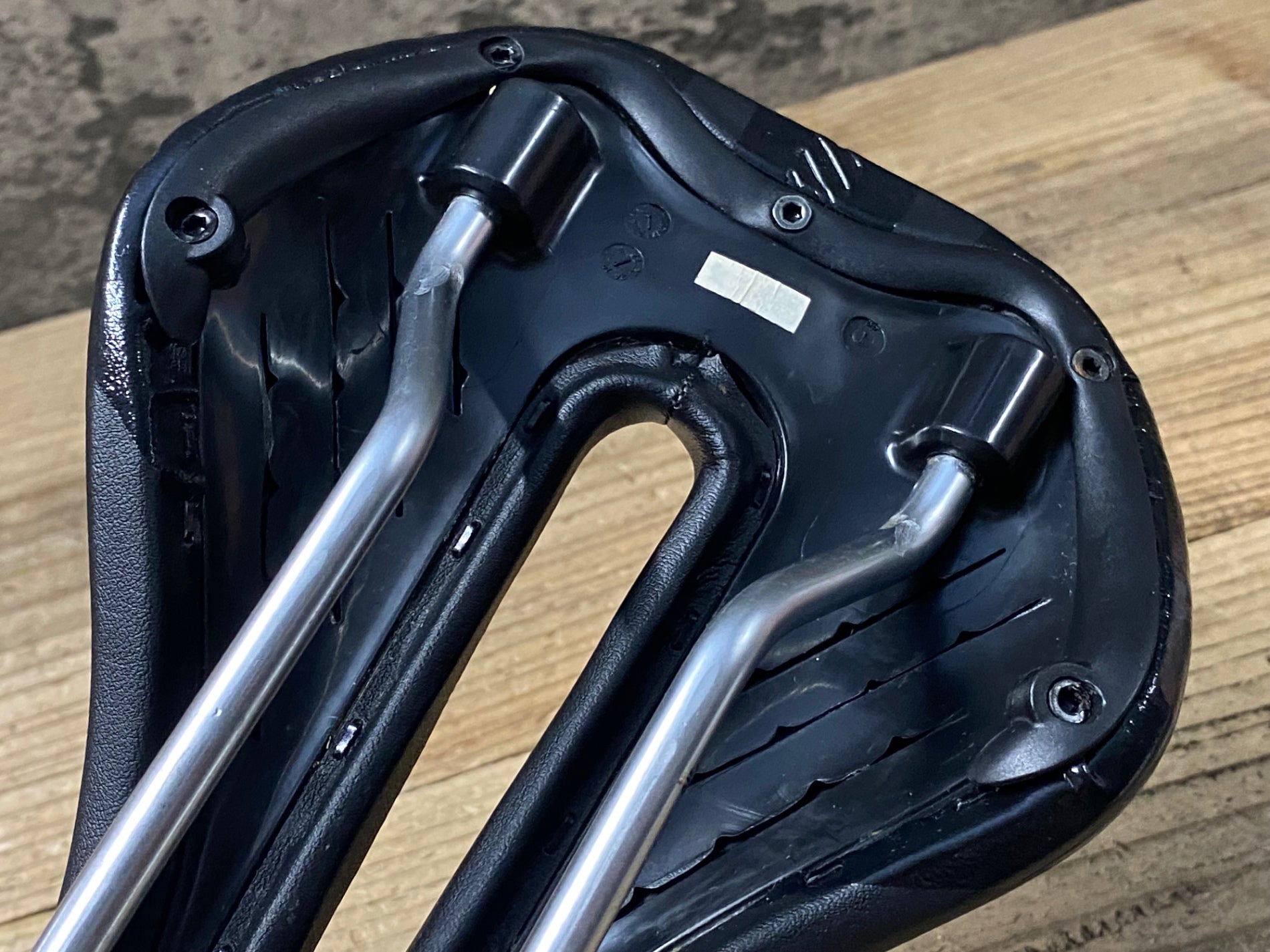 KJ052 ボントレガー BONTRAGER MONTROSE COMP サドル 黒 138mm – BICI