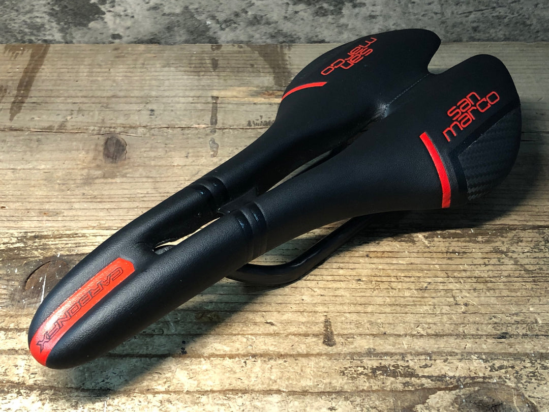 JJ502 セラサンマルコ selle sanmarco ASPIDE CARBON FX カーボンレール サドル 黒/赤