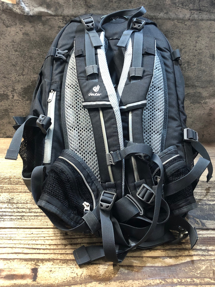 JZ653 ドイター Deuter トランスアルパイン Trans Alpine 30 バックパック リュックサック グレー
