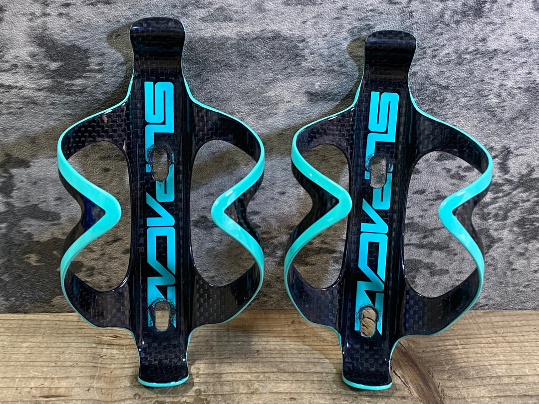 JO674 スパカズ SUPACAZ FLY CAGE CARBON カーボン ボトルケージ チェレステ