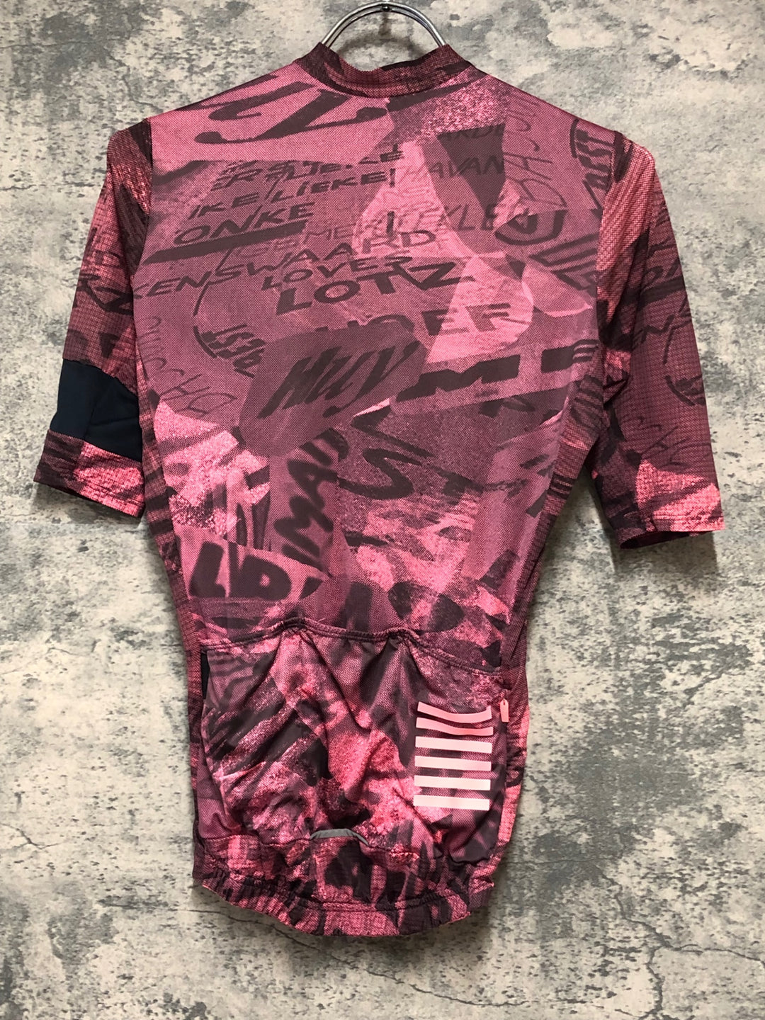 KE083 ラファ Rapha PRO TEAM FLYWEIGHT JERSEY ROAD GRAFFITI 半袖 サイクルジャージ ピンク 黒 XS