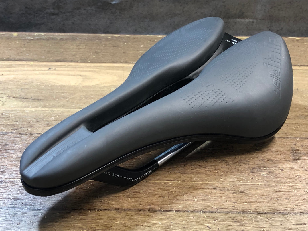 JV710 セライタリア SELLE ITALIA MODEL X TOTAL GEL GREENTEC COMFORT+ 145㎜ サドル