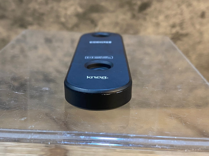 JU700 ノグ knog SCOUT バイクアラーム 追跡タグ 動作確認済 ※ボルト,カバー欠品