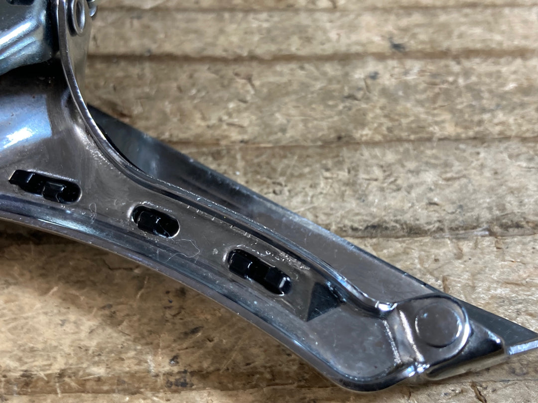 KB565 シマノ SHIMANO 105 FD-R7000 フロントディレイラー シルバー 直付 キャップ欠品