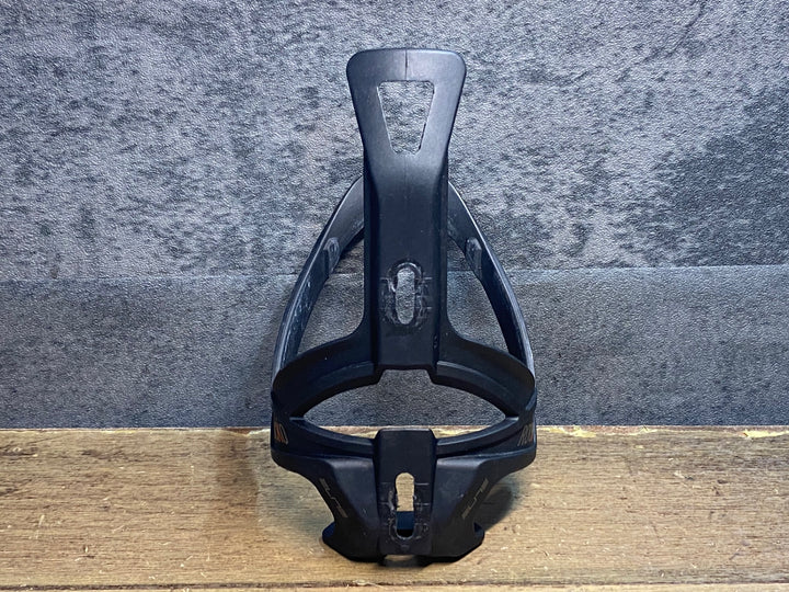 JI412 エリート ELITE ROCKO カーボン ボトルケージ 赤黒