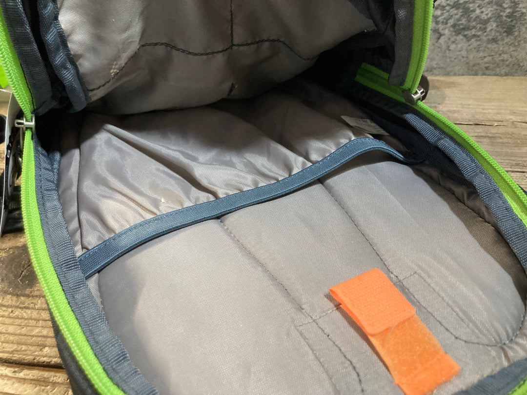 KC852 ドイター deuter COMPAC 6 リュックサック バックパック ※たばこ臭