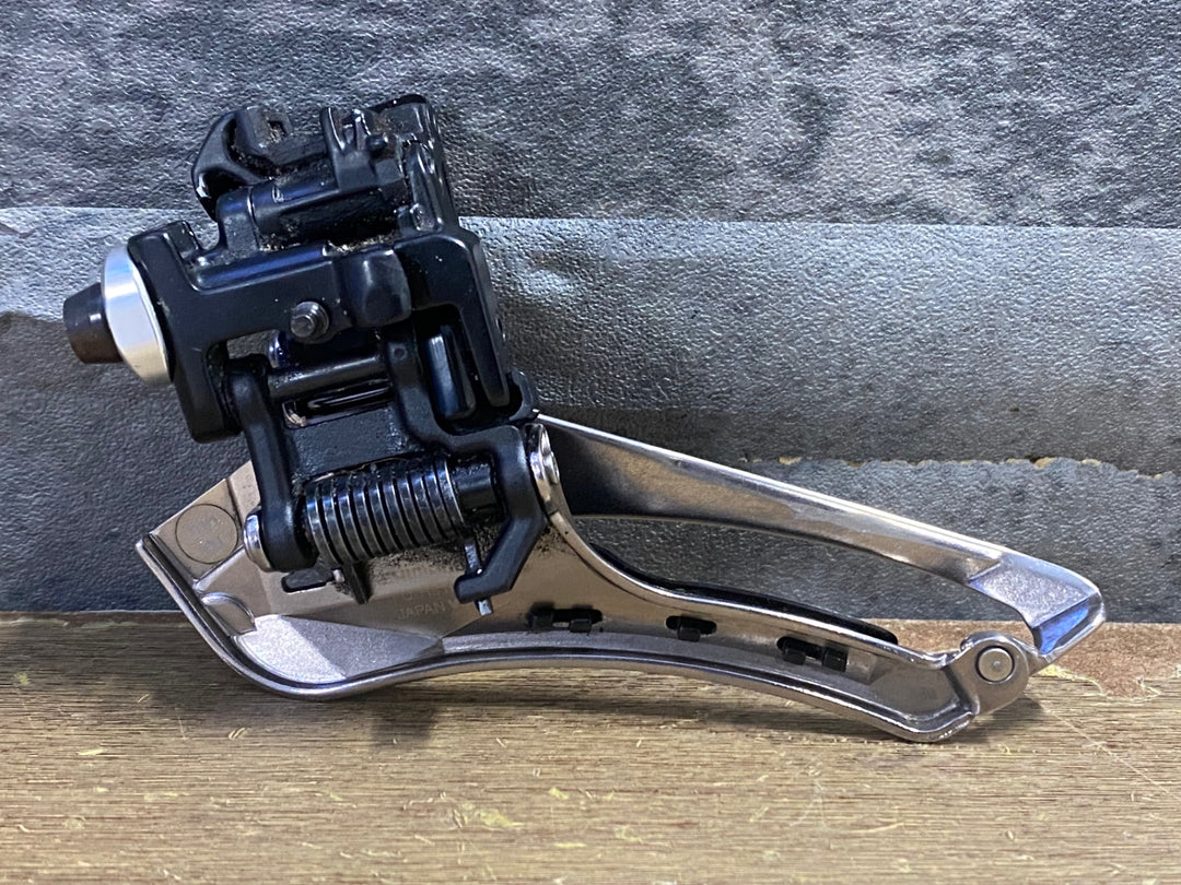 KN087 シマノ SHIMANO デュラエース DURA-ACE FD-R9100 フロントディレイラー 直付け ※ワイヤー固定ボルト、キャップ欠品