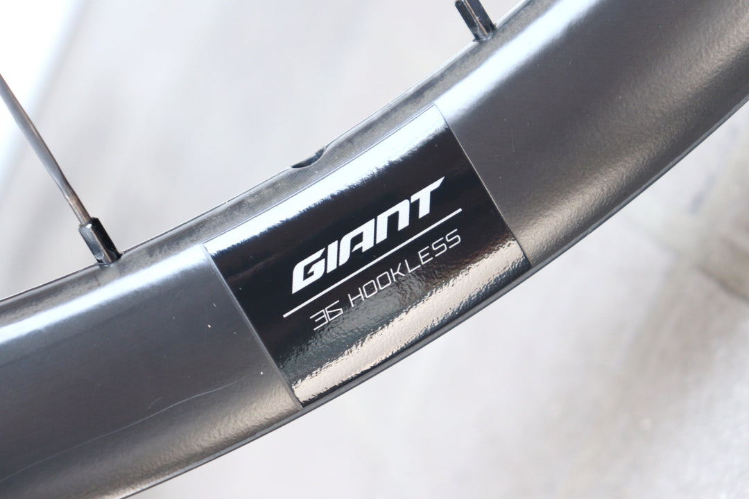 ジャイアント GIANT SLR1 42 DISC シマノ 11S/12S カーボン チューブレスレディ ホイールセット 【横浜店】