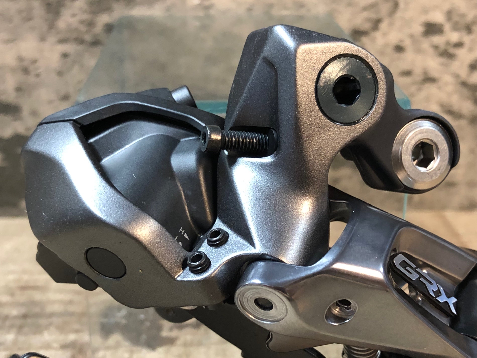 JN665 シマノ SHIMANO GRX RD-RX817 リアディレイラー 1×11S Di2 電動