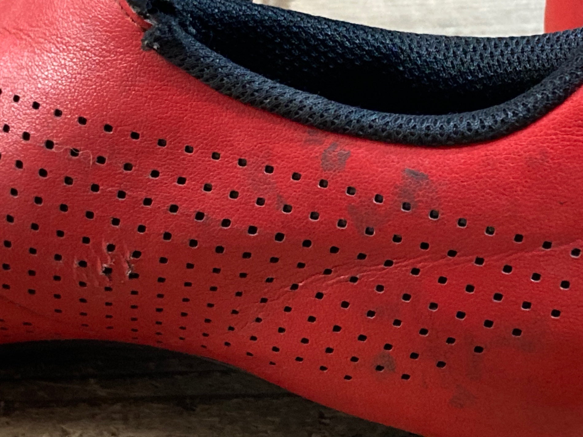 KE359 フィジーク fizik R1 ビンディングシューズ SPD-SL EU43 赤