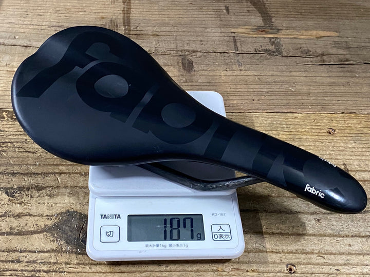 KH823 ファブリック fablic SCOOP FLAT PRO サドル カーボンレール