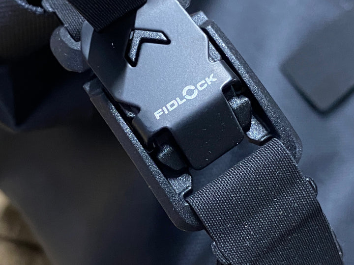 KE732 フィールドロック FIDLOCK PINCLIP サドルバッグ M ブラック