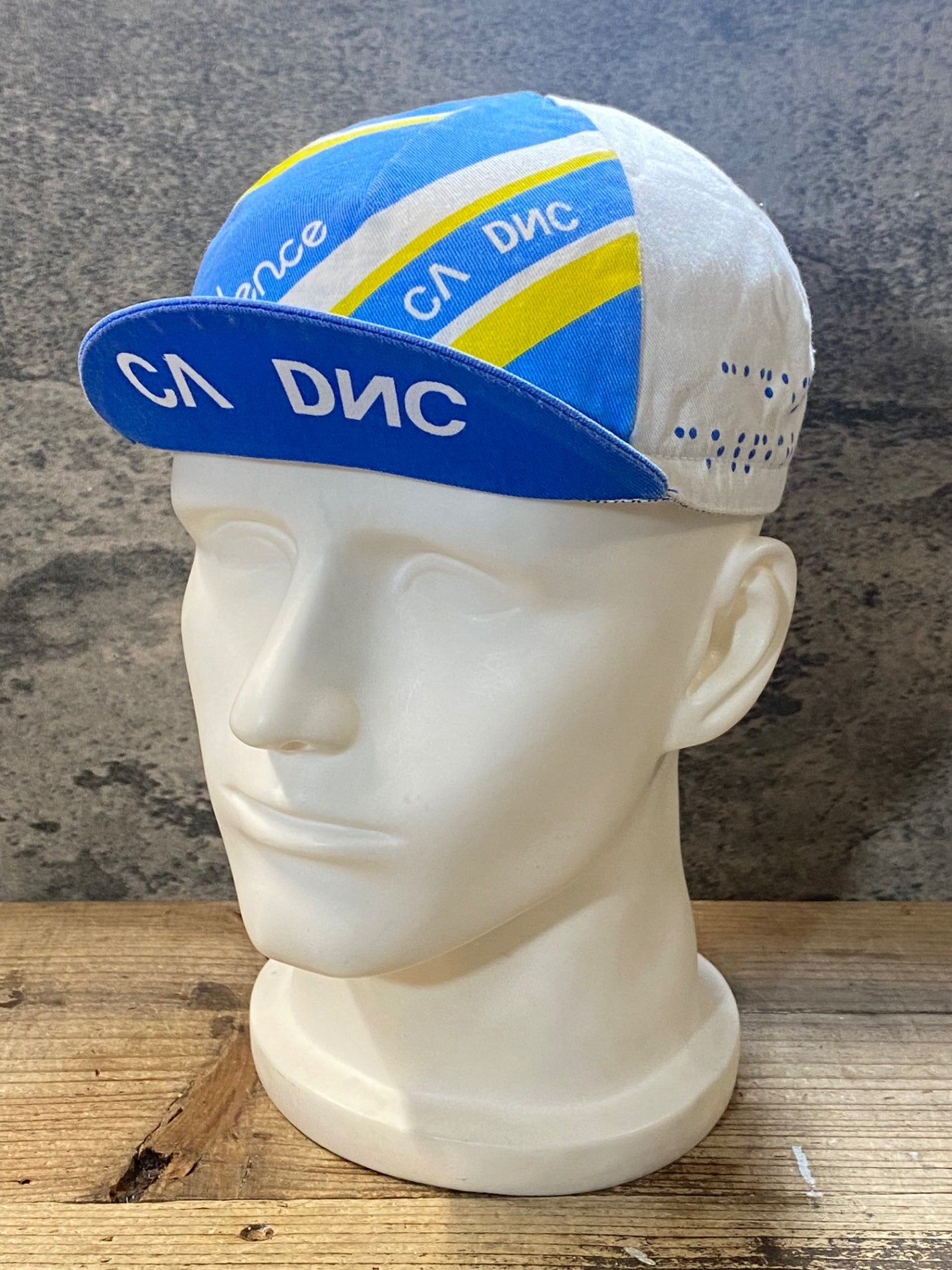 JW689 ケイデンス Cadence サイクルキャップ 白 青 – BICI AMORE