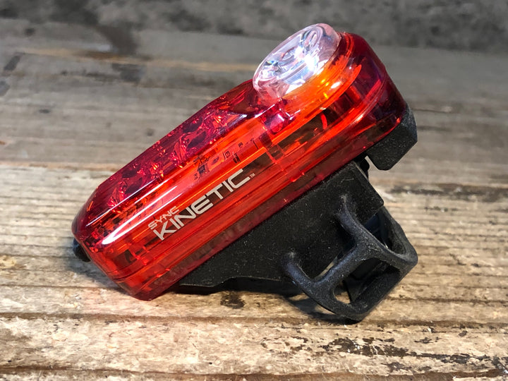 JM880 キャットアイ CATEYE SYNC CORE KINETIC ライト 前後セット (HL-NW100RC、TL-NW100K) ※点灯確認済