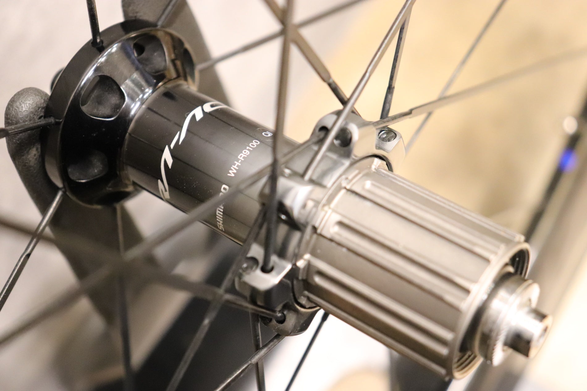 シマノ SHIMANO デュラエース DURA-ACE WH-R9100-C60-TU カーボン