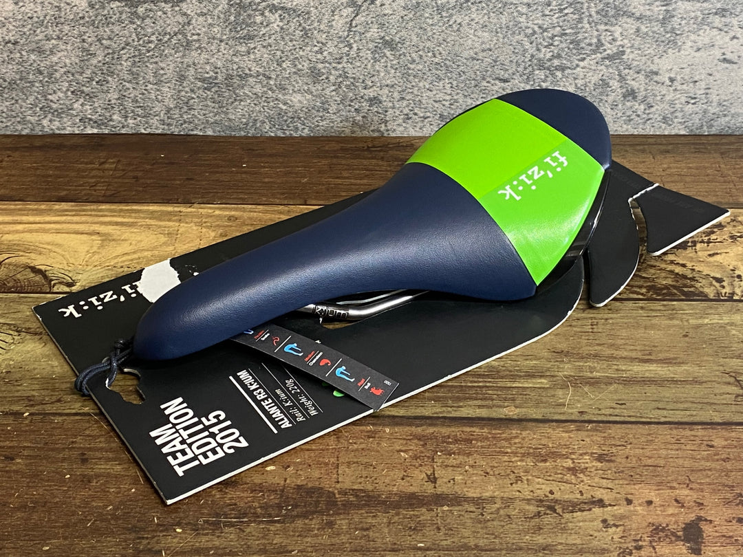 JP952 フィジーク fizik アリアンテ ARIANTE R3 サドル 黒緑 Kiumレール