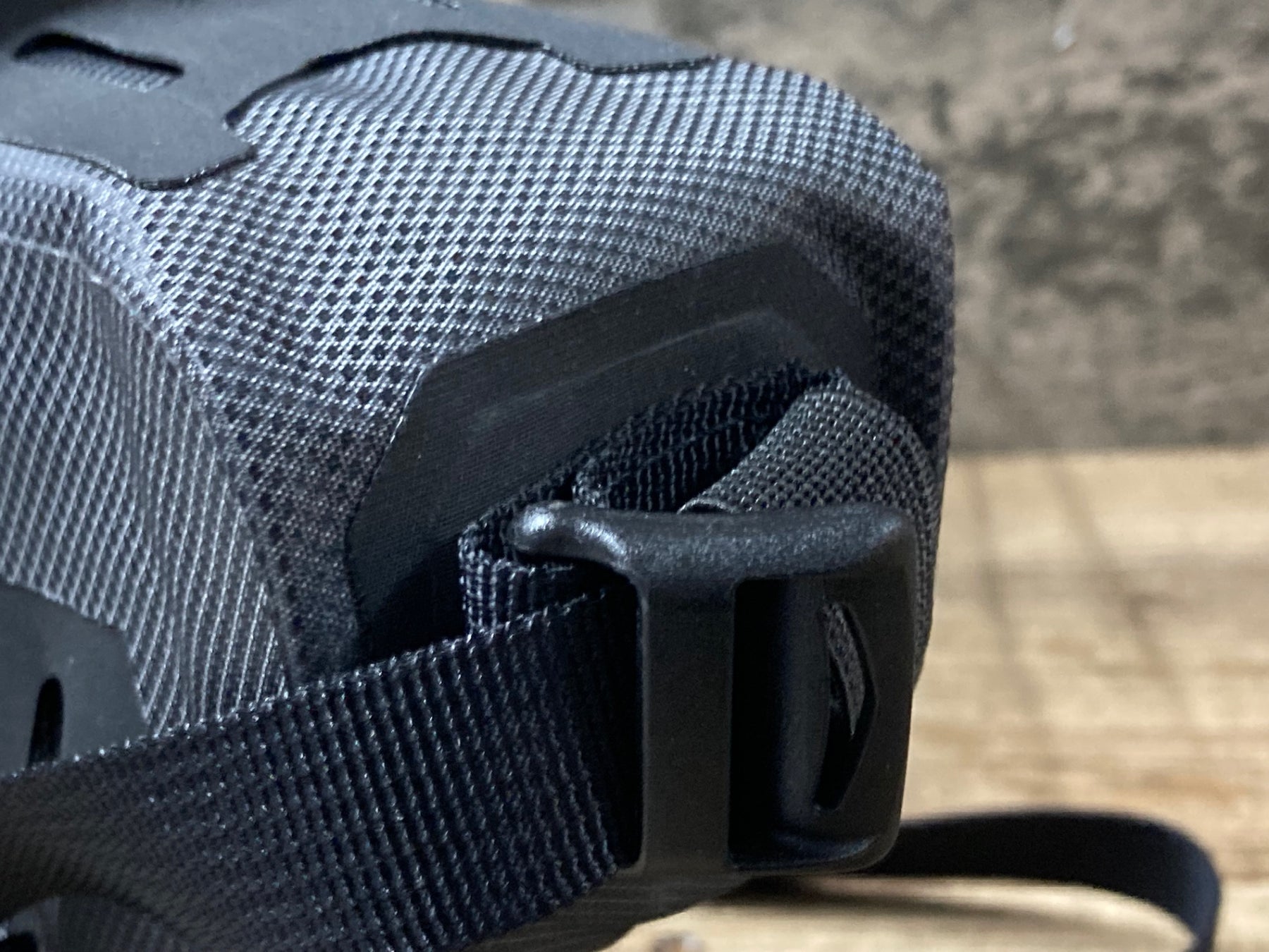 JX816 アピデュラ APIDURA エクスペディション フレームパック 3L