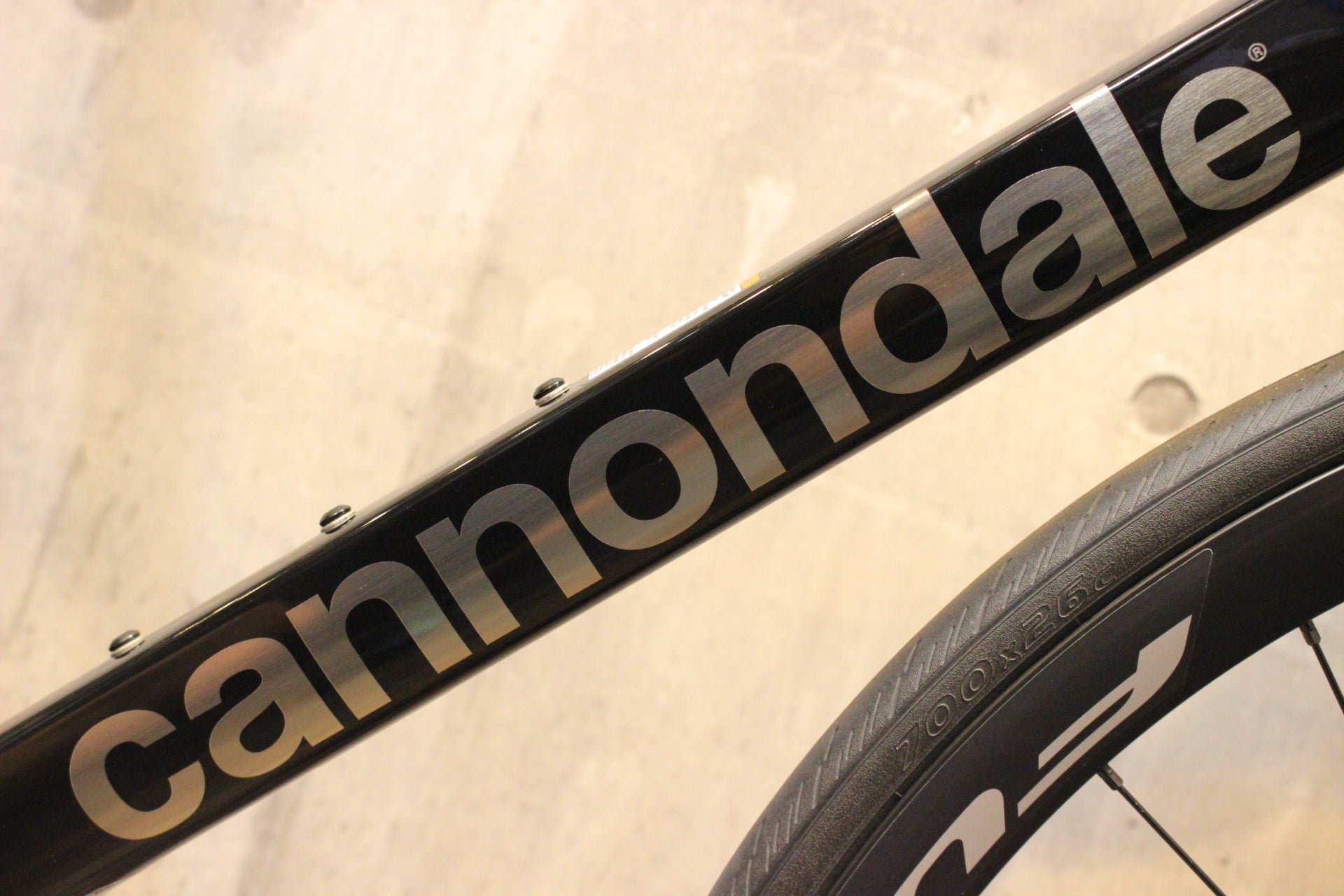 キャノンデール CANNONDALE スーパーシックス エヴォ SUPERSIX EVO 4