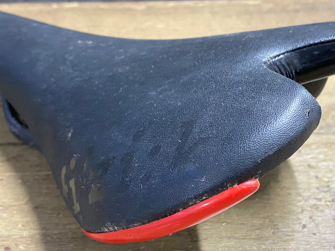 KJ920 フィジーク Fizik アリアンテ ALIANTE VSX サドル 140mm カーボンレール