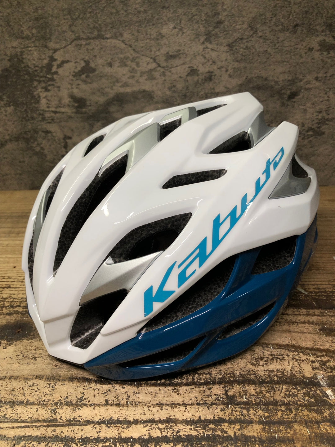 JN392 カブト Kabuto ヴォルツァ VOLZZA ヘルメット 白青 L/XL 59-61 令和6年2月製造